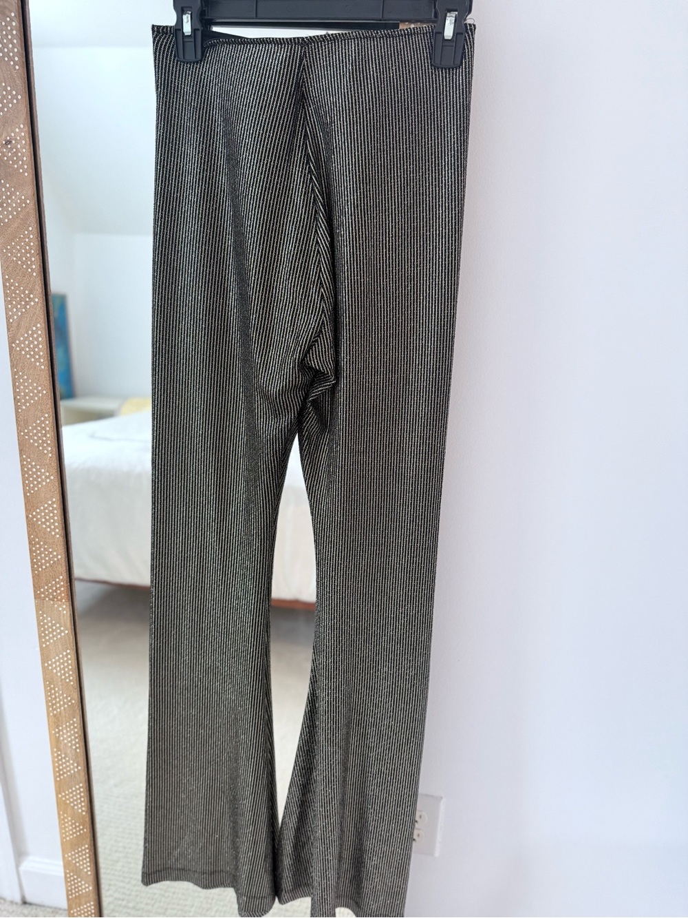 NWT Showpo Merlin Lurex Metallic Knit Flare Pants Black Silver US 6 - Picture 3 of 8